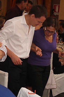 Riccardo prova il ballo