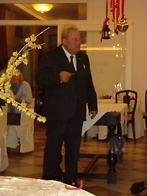 GIANNI DIRIGE